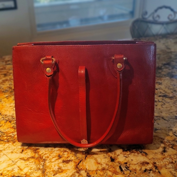 Valentina genuine red leather bag, made in Italy. Beautiful pre-owned purse. - Picture 4 of 16